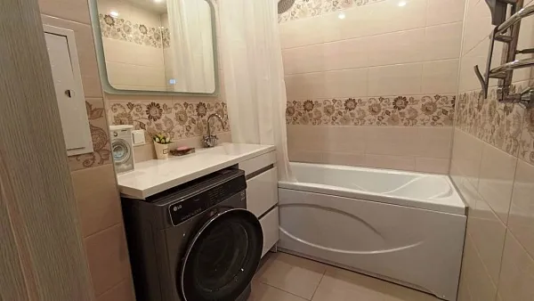 2-к квартира, 60 кв.м.