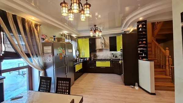 Таунхаус, 180 кв.м.